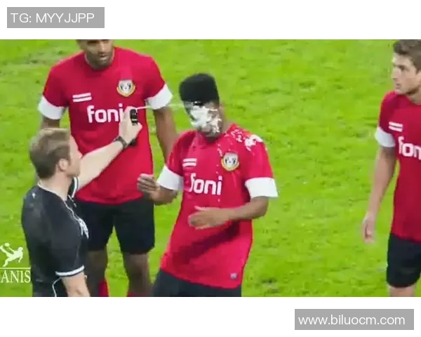 踢足球时那些搞笑瞬间让你笑到肚子疼的视频合集 踢足球时那些搞笑瞬间让你笑到肚子疼的视频合集